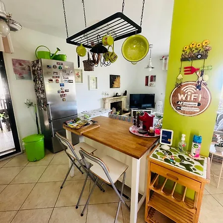 Detached With Sea View هانيوتي