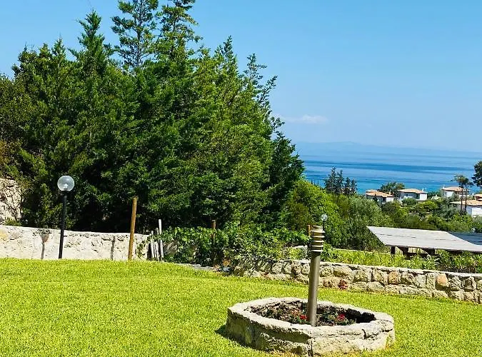 Detached With Sea View 別荘 *