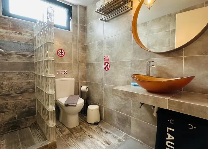 Detached With Sea View 別荘 ハニオティス