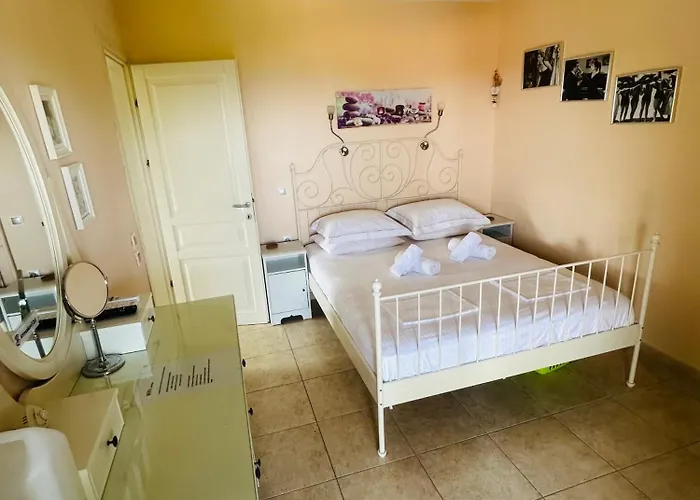 Detached With Sea View 別荘