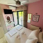 Дом отдыха Detached With Sea View